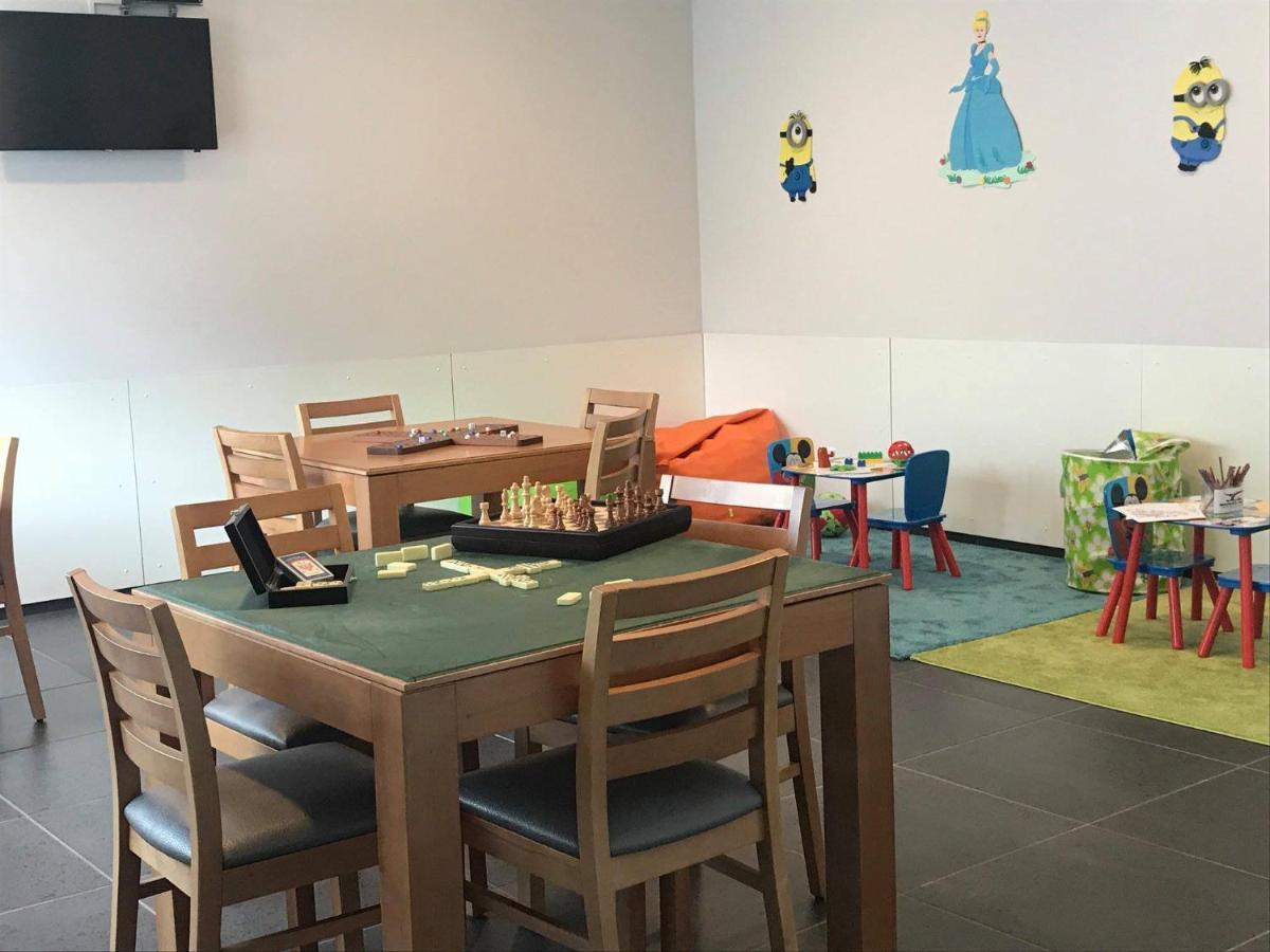 Whalesbay Hotel Apartamentos Capelas Zewnętrze zdjęcie
